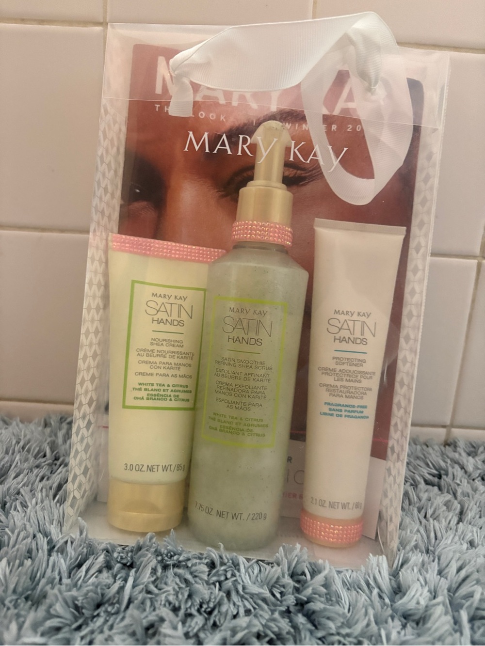 Mary Kay Satin Hands Set with White and Pink Accents